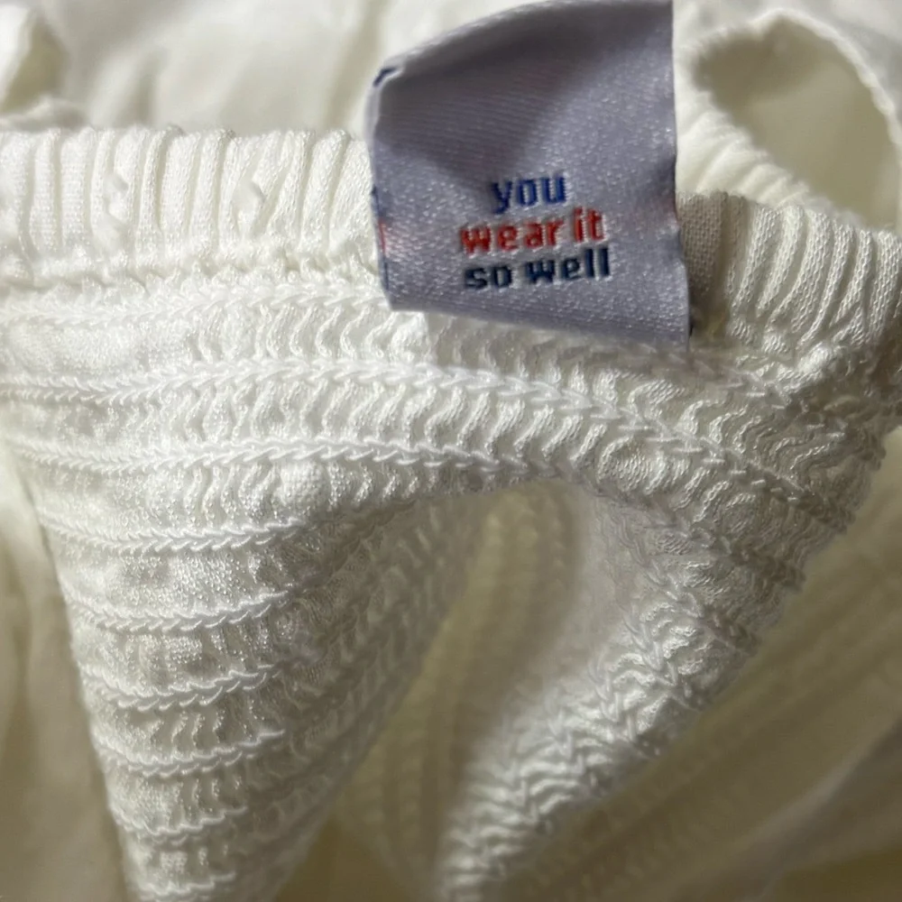 Old Navy Plus Size‎ White Embroidered Eyelet Dot Peplum Boho Peasant Top